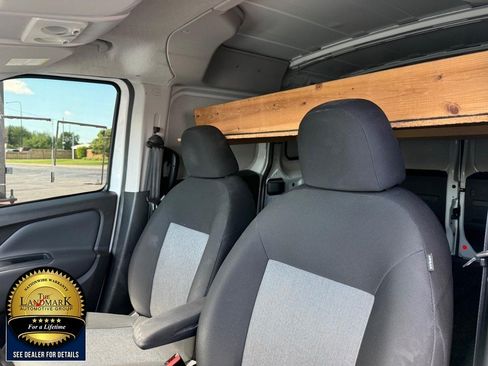Used 2022 RAM ProMaster City Tradesman FWD image 9