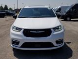 New 2025 Chrysler Pacifica Select image 2