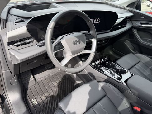Used 2025 Audi Q6 e-tron Premium Plus w/ Premium Plus image 12