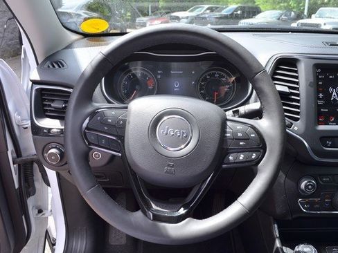 Used 2023 Jeep Cherokee Altitude Lux image 19