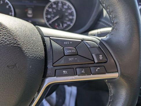 Used 2023 Nissan Sentra SV image 17