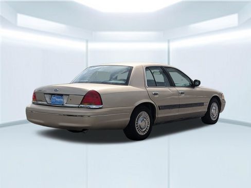 Used 1999 Ford Crown Victoria RWD image 6