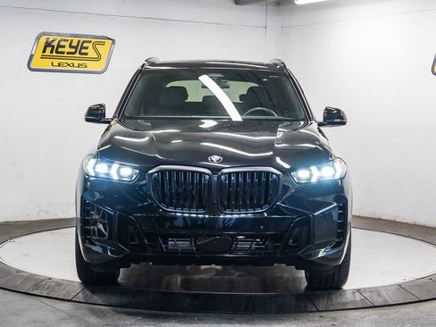 Used 2026 BMW X5 sDrive40i w/ M Sport Package RWD image 6