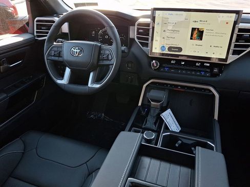 New 2026 Toyota Tundra Limited AWD/4WD image 10