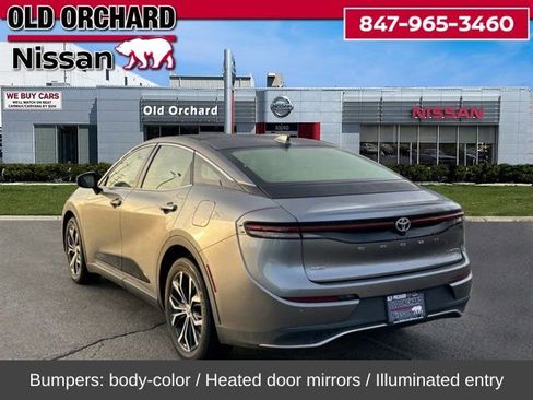 Used 2023 Toyota Crown Limited image 9