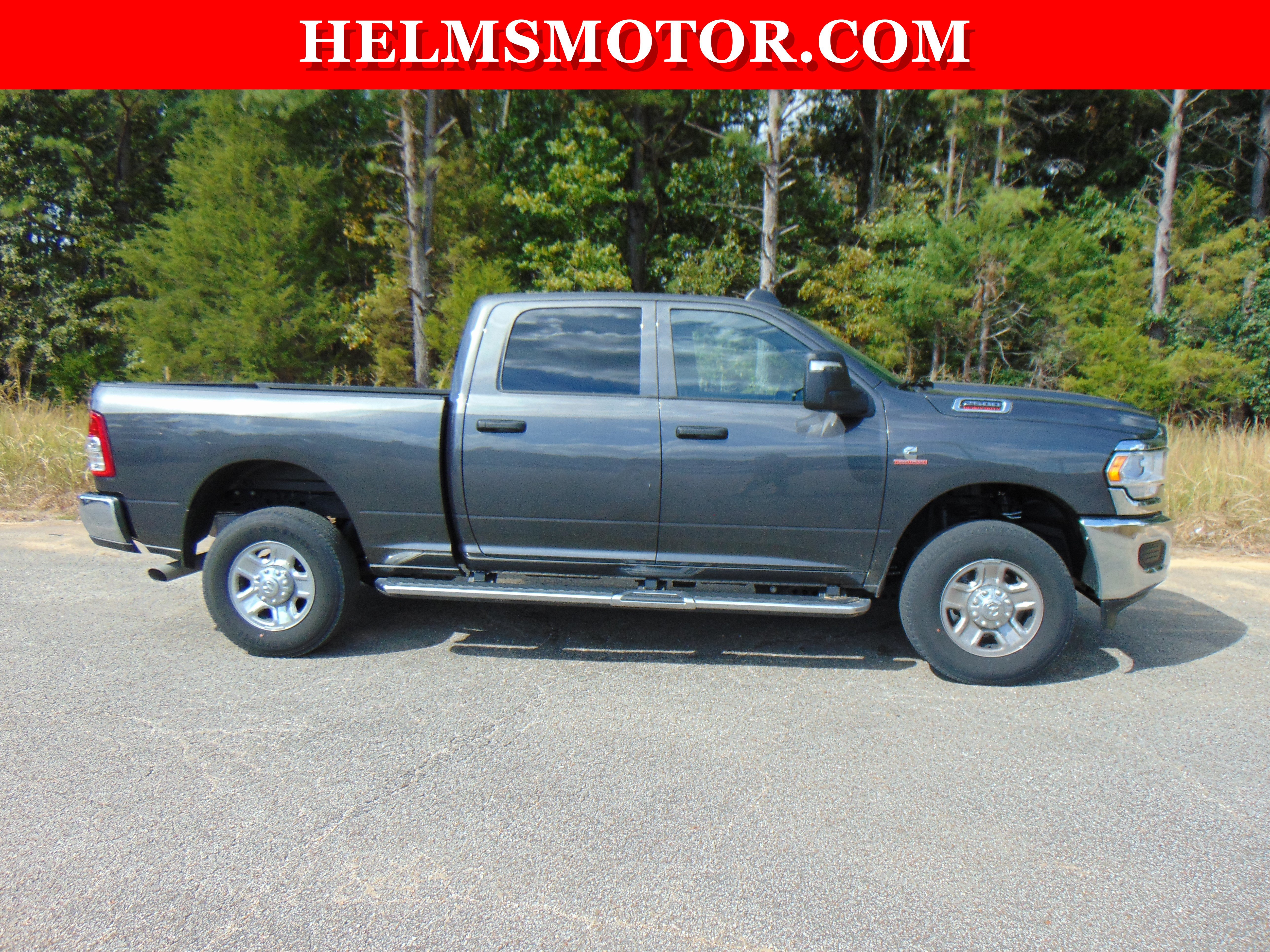 Used 2024 RAM 2500 Tradesman w/ Chrome Appearance Group AWD/4WD image 16