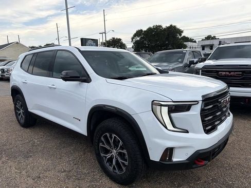 Used 2024 GMC Acadia AT4 w/ Super Cruise Package AWD/4WD image 4