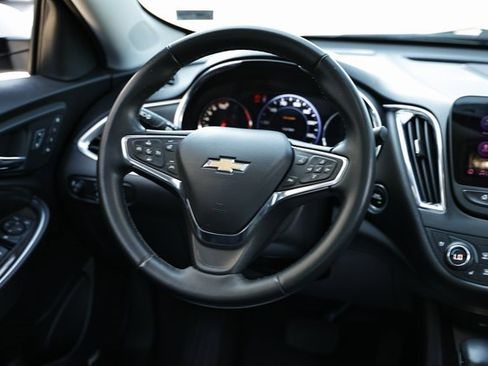 Used 2024 Chevrolet Malibu LT image 28