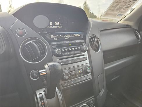 Used 2012 Honda Pilot Touring image 30