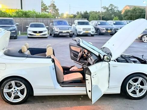 Used 2013 BMW 128i Convertible RWD image 5