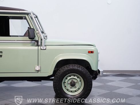Used 1997 Land Rover Defender 90 image 25