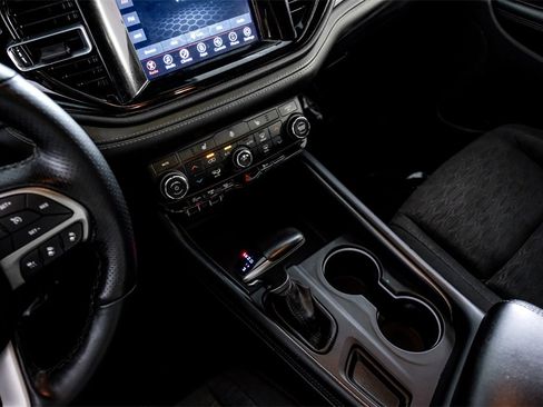 Used 2024 Dodge Durango SXT w/ SXT Blacktop Group image 24