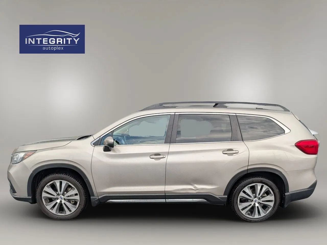 Used 2020 Subaru Ascent Limited w/ Technology Package AWD/4WD image 3
