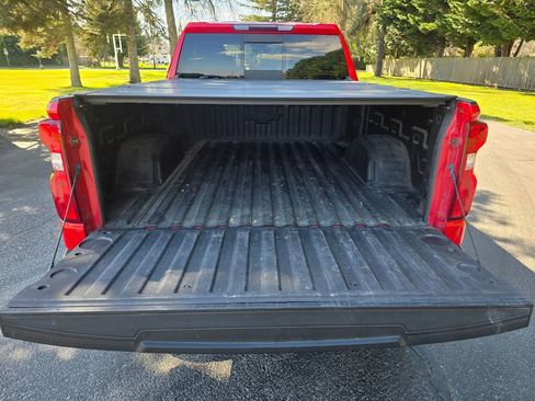 Used 2021 Chevrolet Silverado 1500 LT Trail Boss image 15