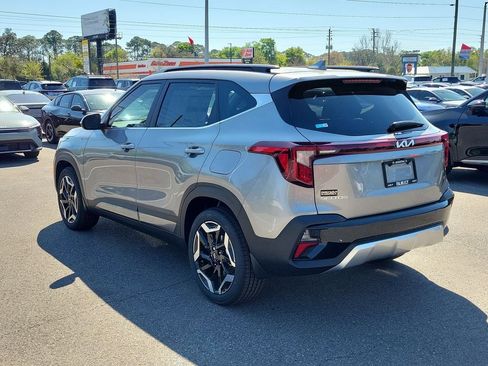 New 2026 Kia Seltos SX image 4