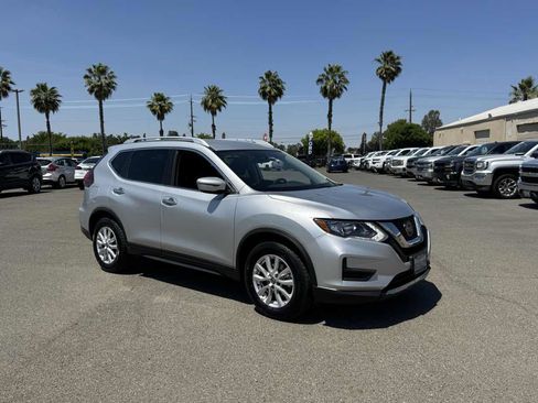Used 2019 Nissan Rogue SV FWD image 11