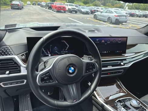 Used 2026 BMW X7 xDrive40i w/ Executive Package AWD/4WD image 11