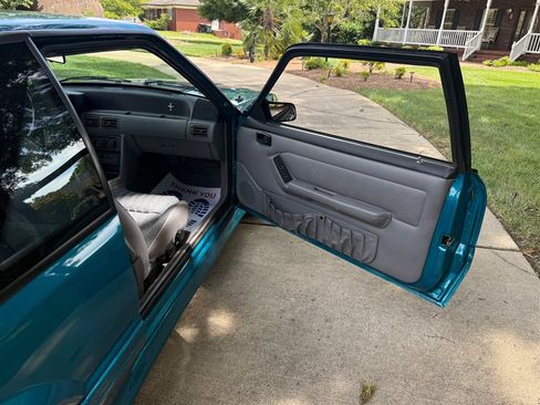 Used 1993 Ford Mustang Cobra RWD image 69