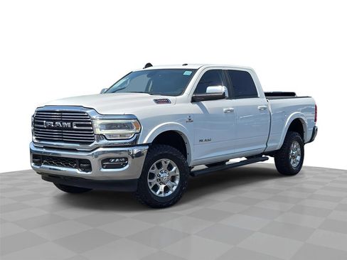 Used 2022 RAM 2500 Laramie AWD/4WD image 1