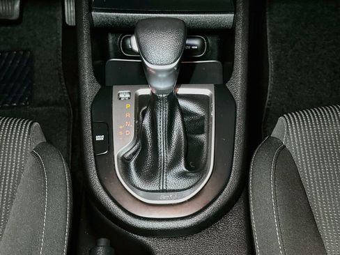 Used 2021 Kia Forte LXS FWD image 17