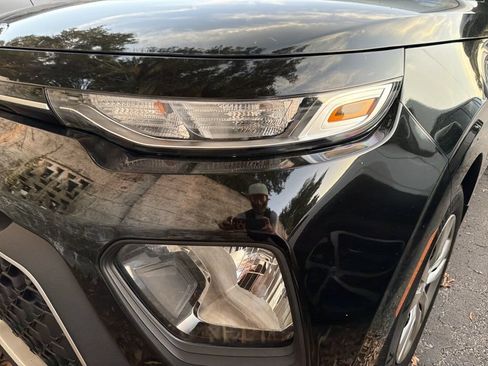 Certified 2021 Kia Soul LX FWD image 4
