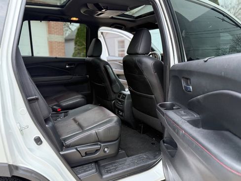 Used 2021 Honda Pilot Black Edition image 10