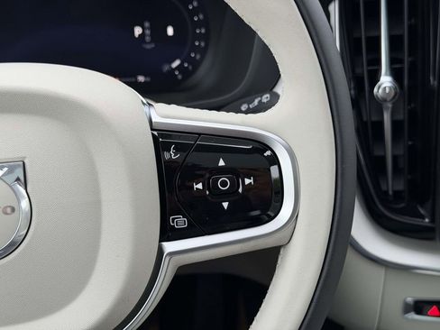 New 2026 Volvo XC60 B5 Ultra w/ Protection Package Premier AWD/4WD image 9