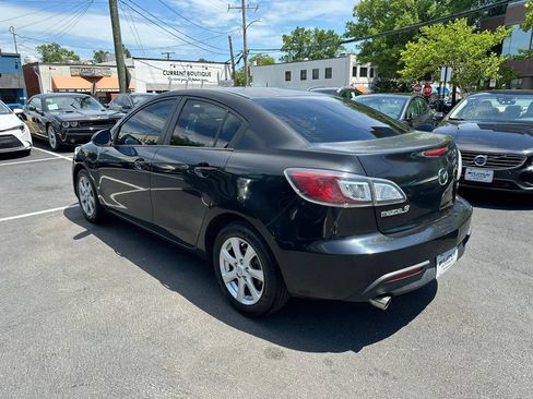 Used 2011 MAZDA MAZDA3 i Touring FWD image 8