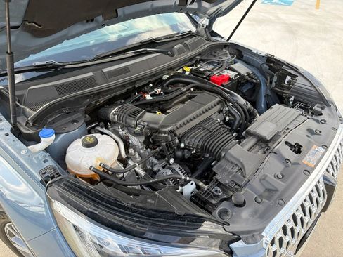 Used 2025 Lincoln Corsair FWD image 35