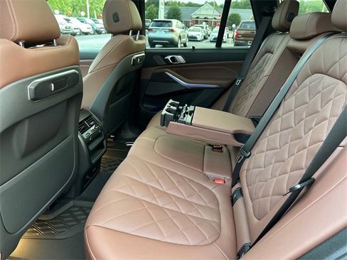 Used 2024 BMW X5 sDrive40i w/ Executive Package image 13