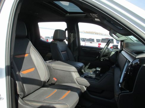 Certified 2023 GMC Sierra 1500 AT4 w/ AT4 Premium Package image 22