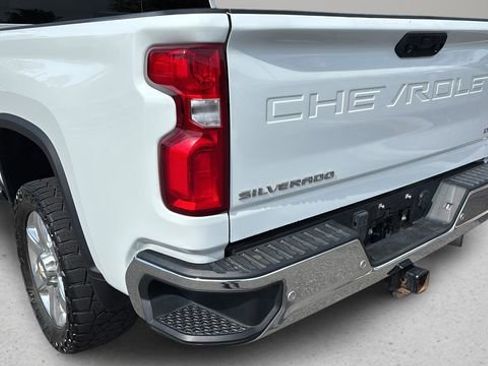 Used 2022 Chevrolet Silverado 2500 LTZ w/ LTZ Plus Package image 38