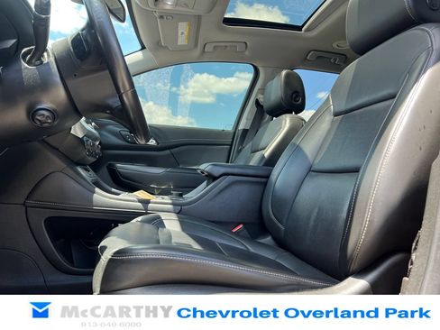 Used 2021 GMC Acadia SLT w/ Preferred Package AWD/4WD image 10
