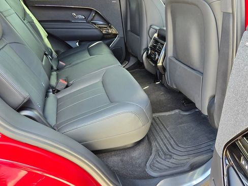 Used 2024 Land Rover Range Rover Sport SE image 15