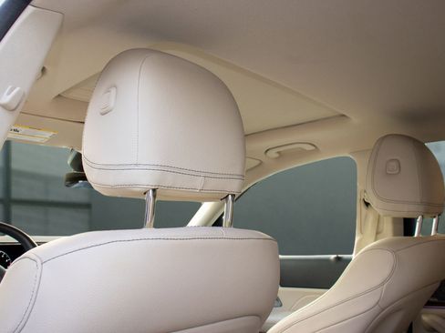 Used 2021 Mercedes-Benz GLE 350 image 18