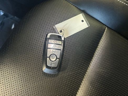 Certified 2022 Ford Escape SEL image 43