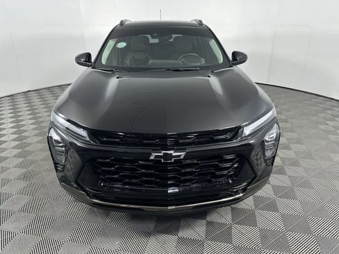 Used 2025 Chevrolet Trax ACTIV w/ Sunroof Package image 3