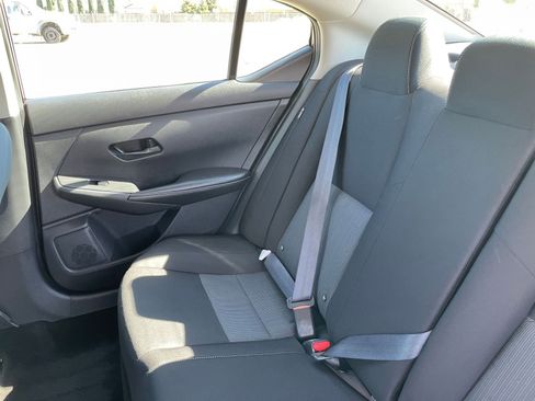 Used 2025 Nissan Sentra SV image 38