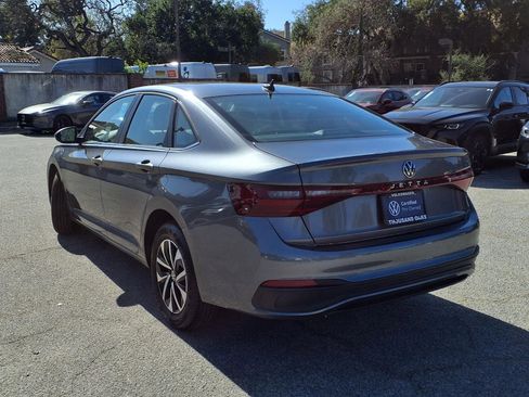 Certified 2025 Volkswagen Jetta S image 8