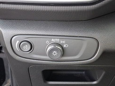 Used 2023 Chevrolet TrailBlazer LS image 25