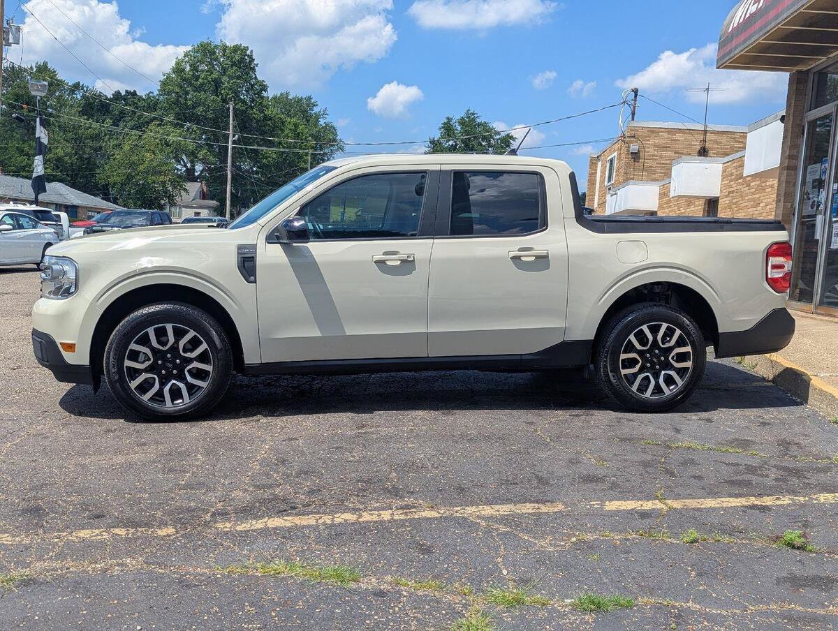 Used 2024 Ford Maverick Lariat w/ 4K Tow Package AWD/4WD image 9