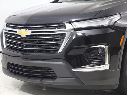 Used 2023 Chevrolet Traverse LT w/ LT Premium Package AWD/4WD image 55