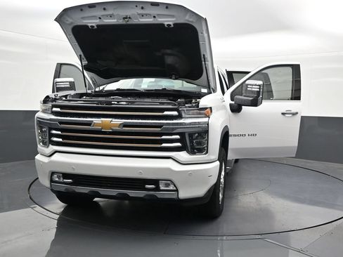 Used 2021 Chevrolet Silverado 2500 High Country w/ Z71 Off-Road Package AWD/4WD image 36