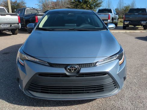 Certified 2023 Toyota Corolla LE image 9