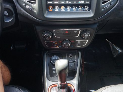 Used 2020 Jeep Compass Trailhawk AWD/4WD image 27