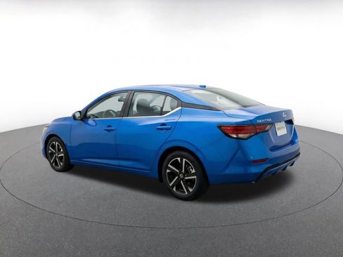 Used 2025 Nissan Sentra SV image 11