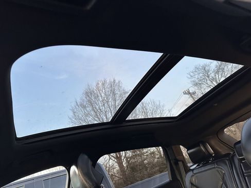 Used 2017 Lincoln MKX Reserve w/ Lincoln MKX Climate Package image 18