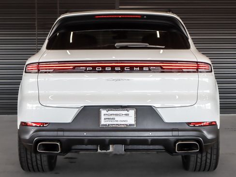 Certified 2026 Porsche Cayenne image 9