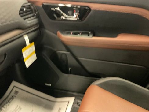 New 2026 Subaru Forester Touring AWD/4WD image 21
