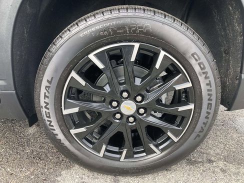 New 2026 Chevrolet Traverse LT w/ Sun and Wheel Package FWD image 10